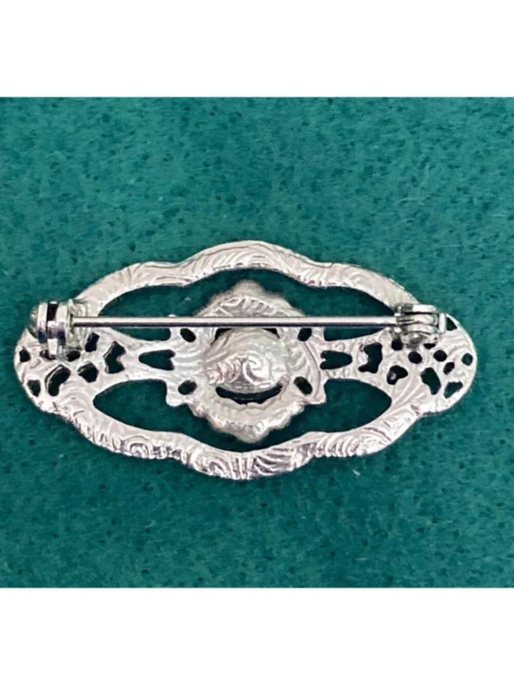 Vintage Style Silver Tone Rhinestone Filigree Brooch Pin Oval Victorian Look